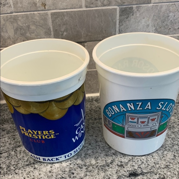 Collector’s Item Caesars Windsor Black Mugs Set with playing cards.   B6 - Picture 7 of 7